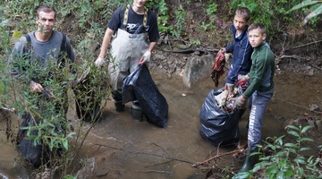 KIL7_pozycja nr 35-41_zdjęcie nr 4.JPG, Inicjatywa nr 7: Góra śmieci rzekę szpeci - myśl globalnie działaj lokalnie